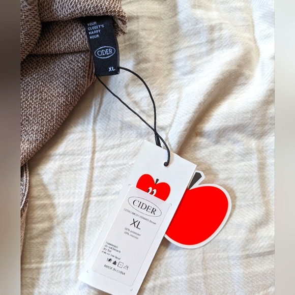 Cider XL bodycon midi dress - Picture 2 of 3